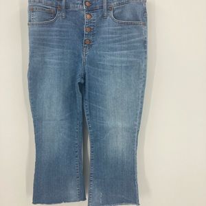 MADEWELL Button Front Distressed Cali Demi Boot Womens Jeans 31 Button Front.